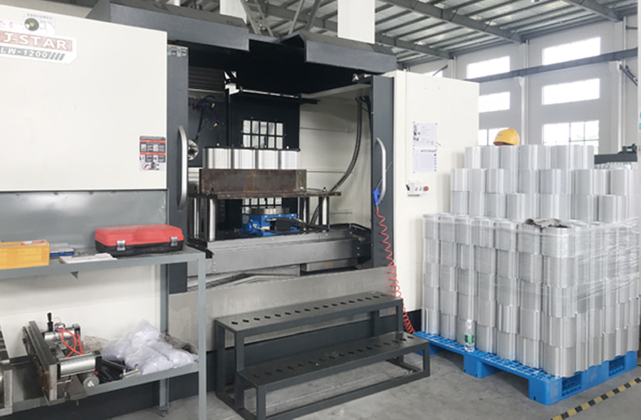 Pahalang na Machining Center